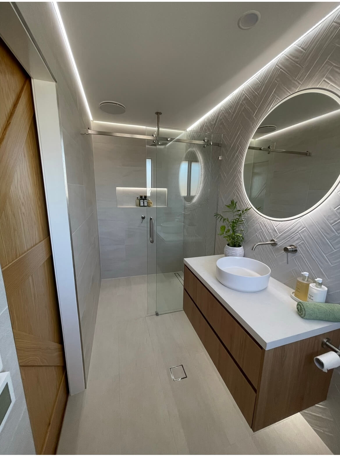 Choosing the Perfect Shower Screen for Your Bathroom