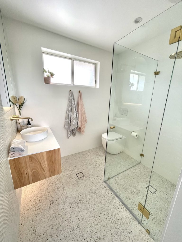 Hinchinbrook Ensuite (7)