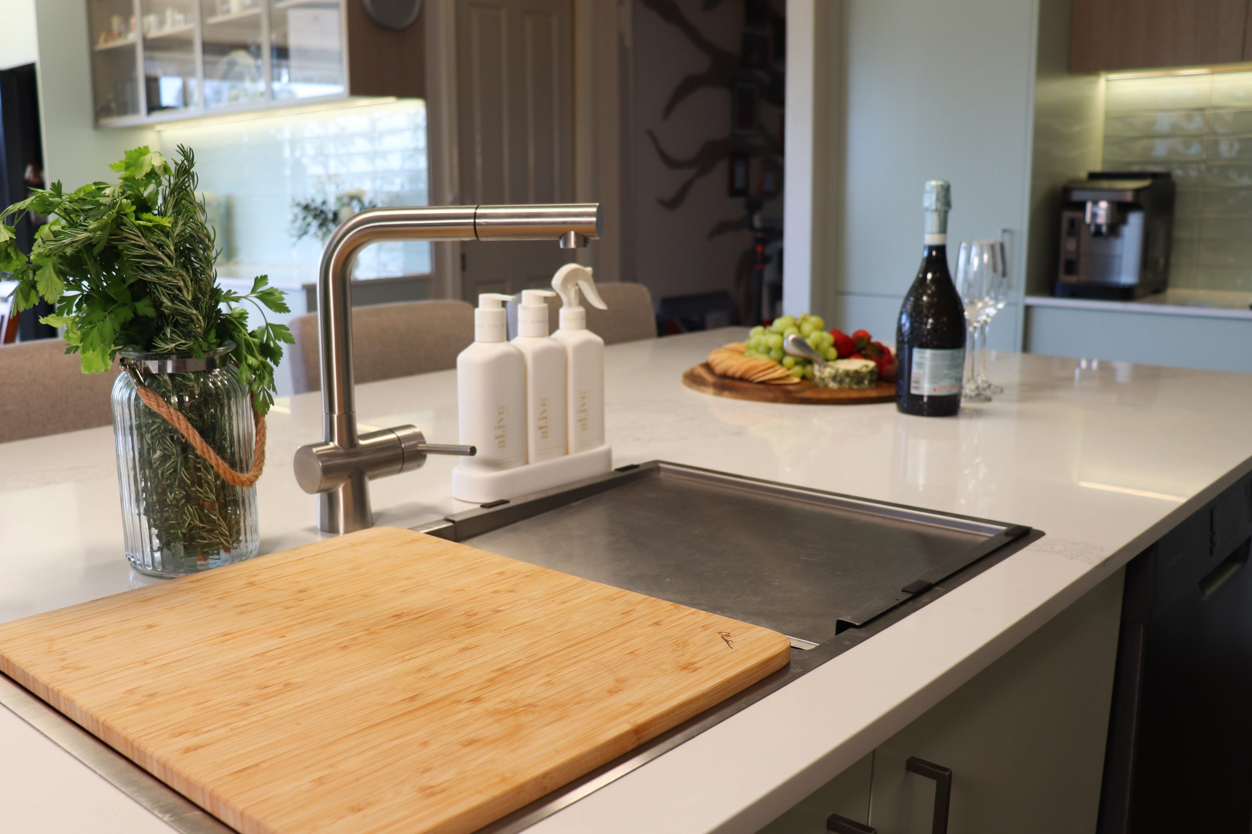 Allambie Heights Main Bathroom (1)