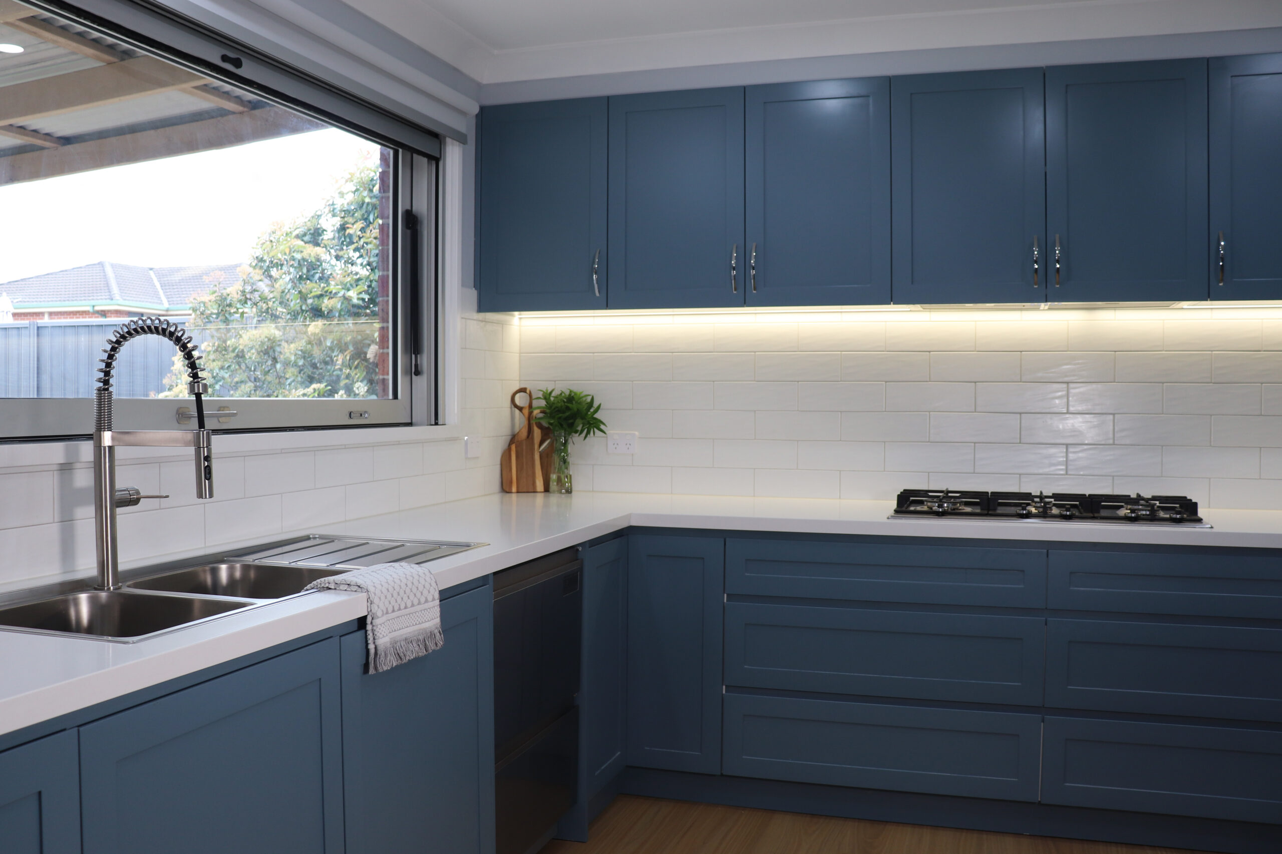 Modern Family Kitchen Renovation Mt Annan |