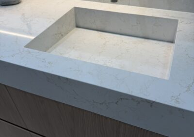 Warm Modern Ensuite Renovation in Picton |